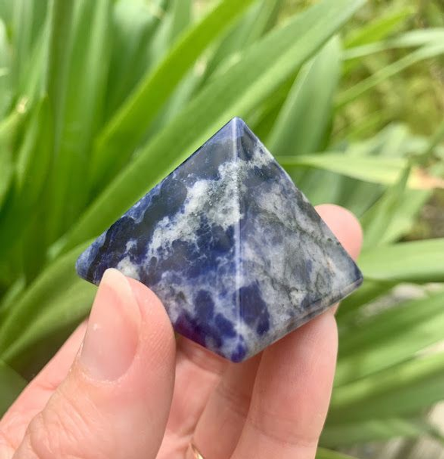 Pyramide Sodalite