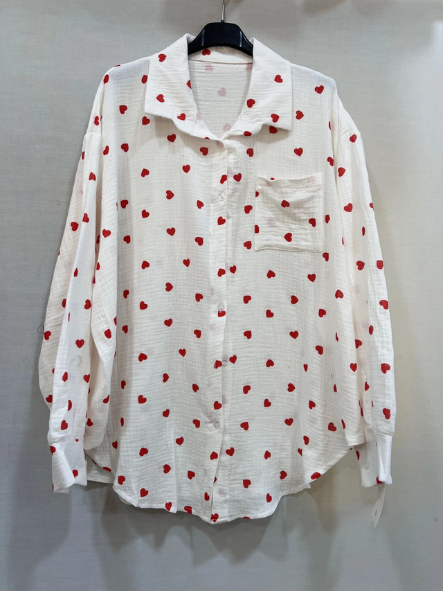 Chemise avec coeurs