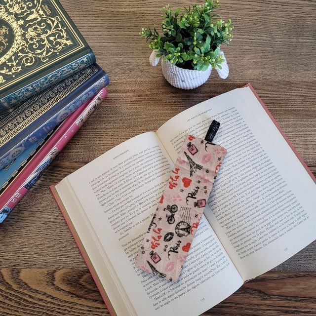 Marque-page 076 : Parisienne