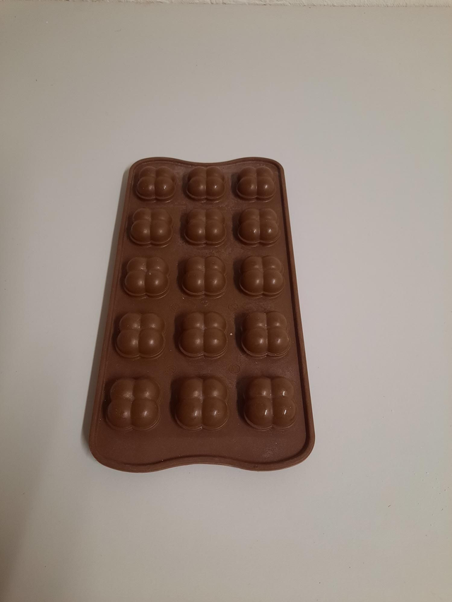 Moule silicone petit carré 