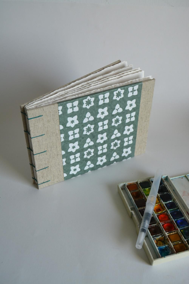 Carnet aquarelle beige et vert