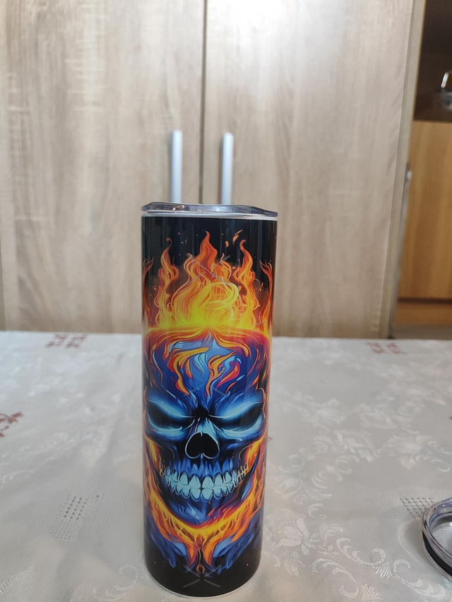 20 oz Thermobecher Totenkopf ca. 600 ml