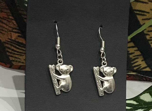 Silver Dangling Earrings- SDE96
