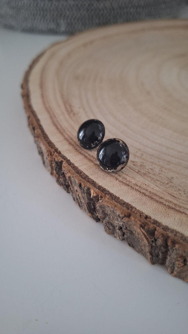 Puces d'oreilles paillettes noires