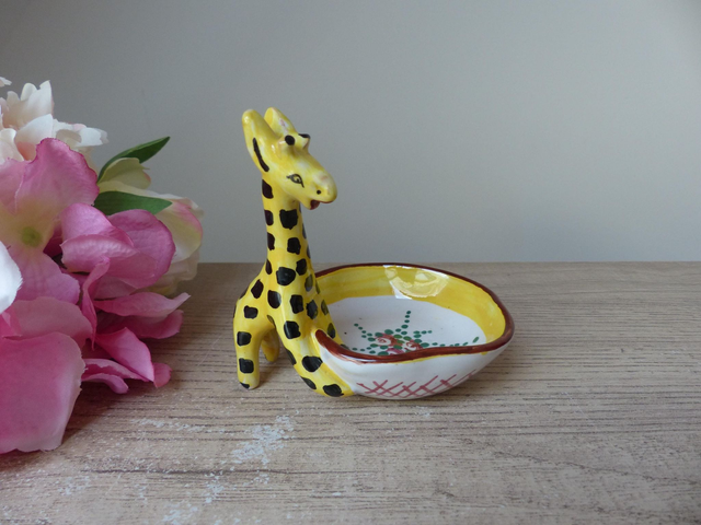 Petit vide poche girafe en céramique Deruta peint main Italie, girafe coupelle décoration chambre enfant, savane afrique, collection girafes