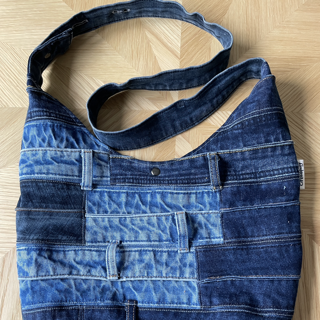 Wastebanned hobo bag