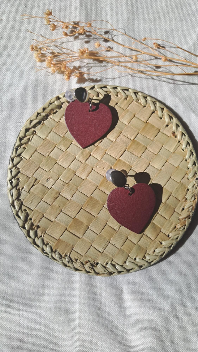 Boucles d'oreilles en matière végétale de pommes