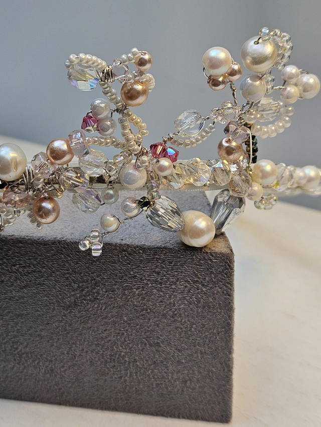 Handwired pearl and crystal headband 