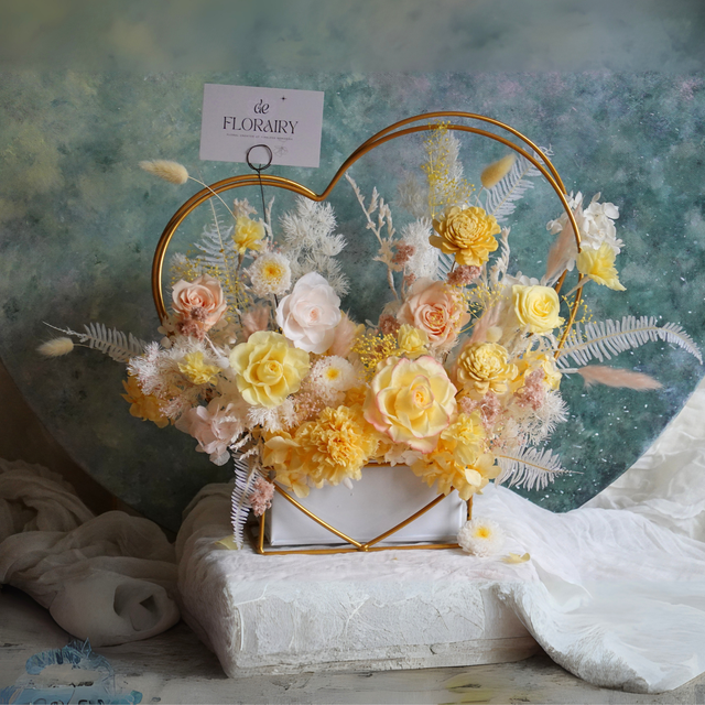 Grand Soft Coral | Everlasting Flower in Metallic Vase | Next-Day Flower Delivery in Bristol | UK-Wide Delivery