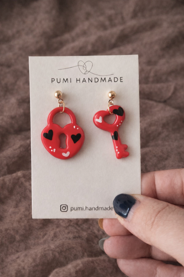 Love stories - Candado y llave rojo