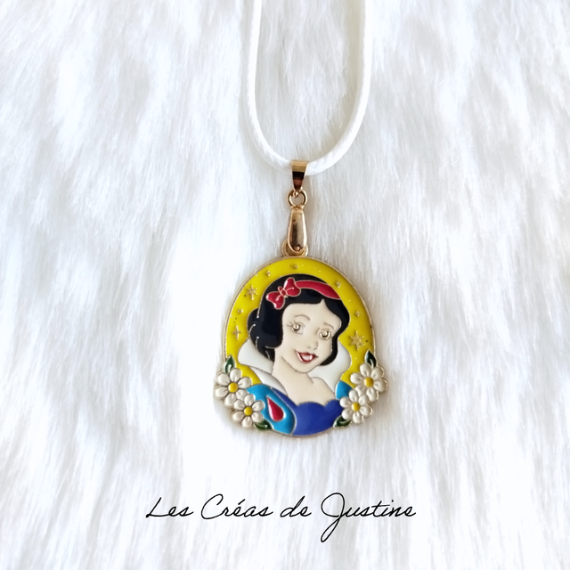 Collier Blanche neige