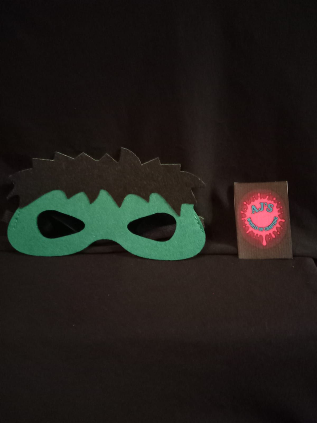 Green &amp; Black Custom Made Eye Mask (4)