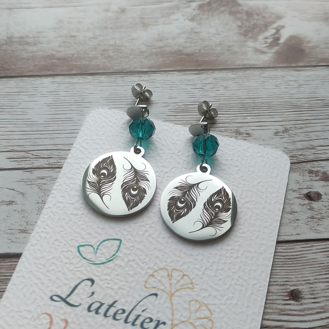 Boucles d&#039;oreilles &quot;Plumes de Paon&quot; gravées argentées