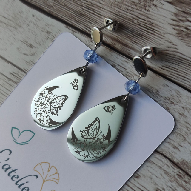 Boucles d&#039;oreilles &quot;Papillons&quot; gouttes gravées