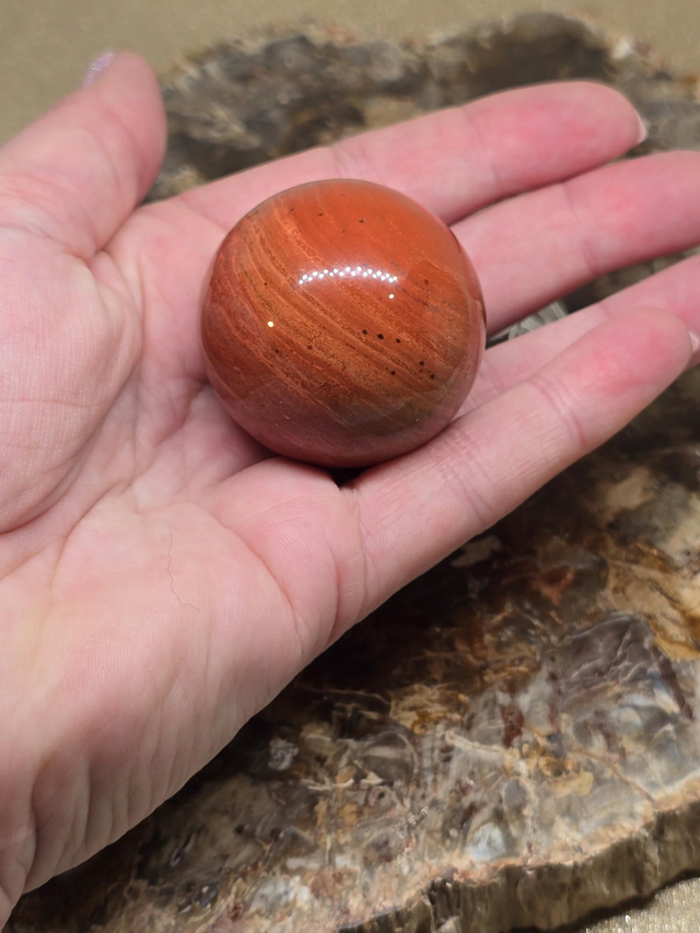 Jaspe rouge forme sphère