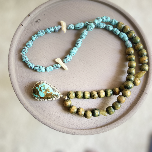 Hippie Kette Türkis echte Perlen/ Strassanhänger