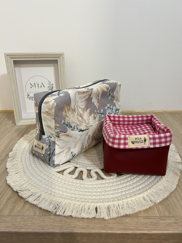 Ensemble trousse cotons démaquillants vintage