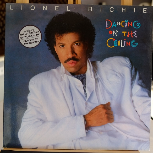 LIONEL RICHIE - Dancing in the ceiling