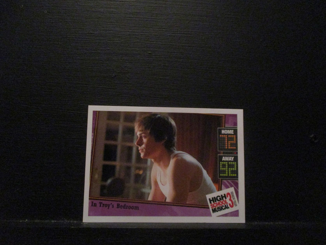 In Troy's Bedroom - Location Card High School Musical 3 Senior Year Original Trading Card