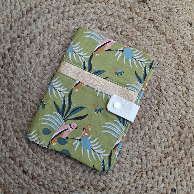 Protège carnet santé