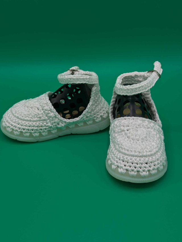 Sandales enfant au crochet – faites main