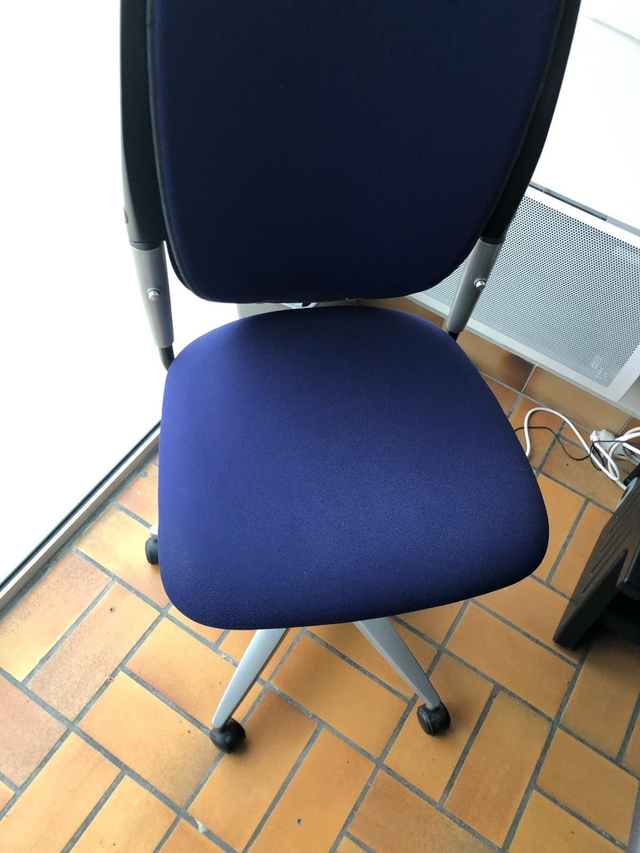 Fauteuil de bureau bleu