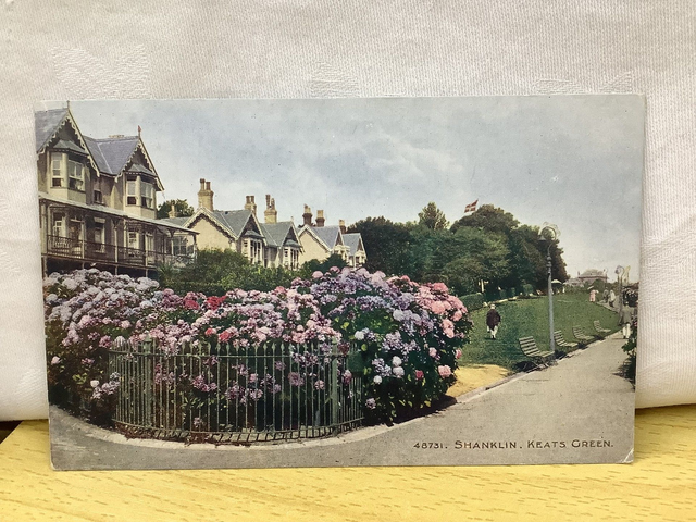 Shanklin, Keats Green, Isle of Wight, vintage Celesque Photochrom Co. Ltd Vintage postcard. Our Ref No. R886 £2.00