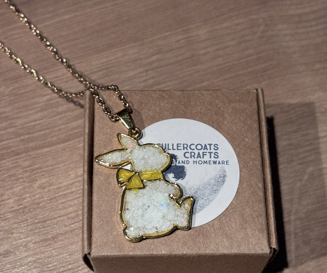 Glitter bunny necklace 