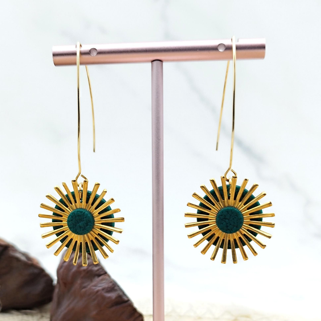 Boucles d&#039;oreilles Soleil Vert Pin
