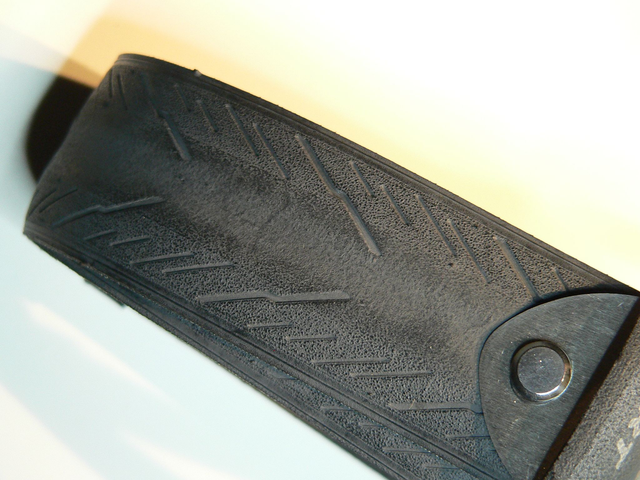 Modèle en pneu de course Pirelli noir reliefs, SPORT