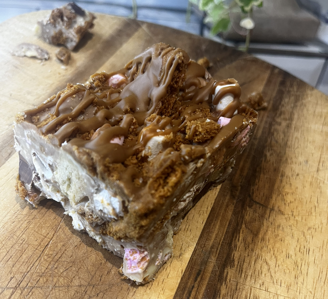 Biscoff Rocky Road Slice