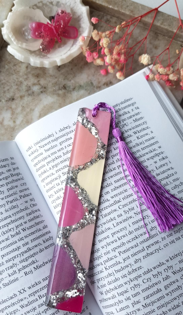 Soft pink with glitter bookmark 