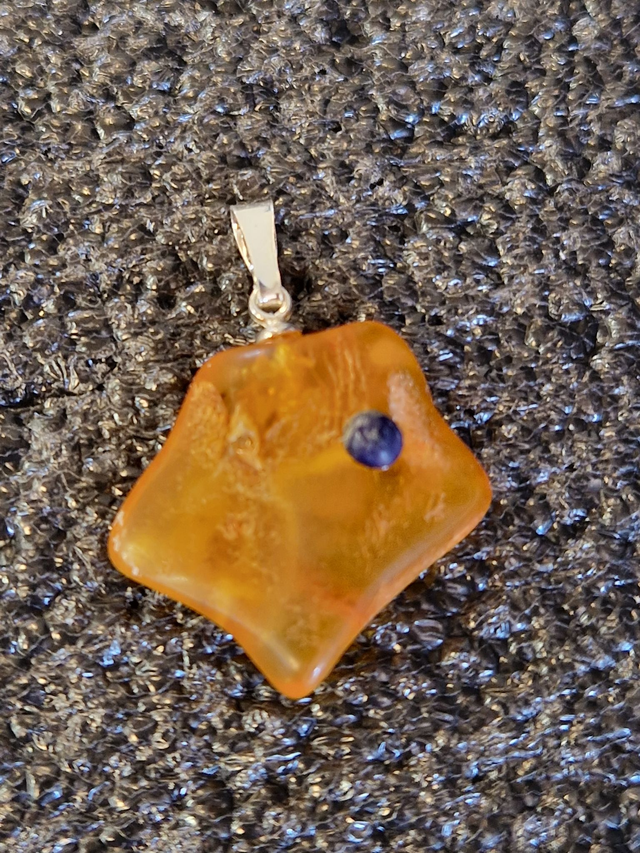 Rav - blåmusling perle