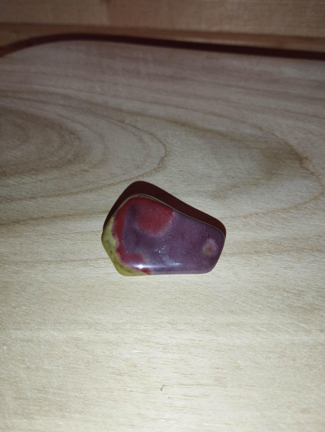 Jaspe mookaite pierre roulée 