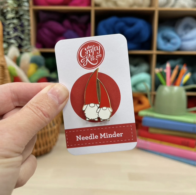Gnome Needle Minder