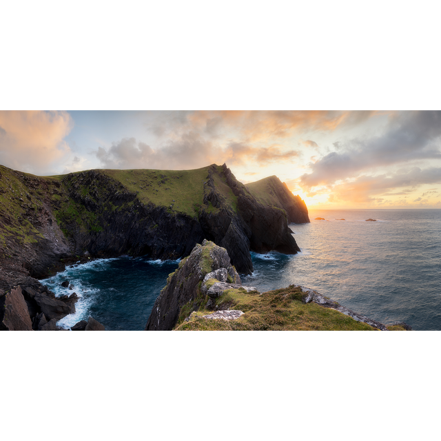 Three Sisters - An Triúr Deirféar