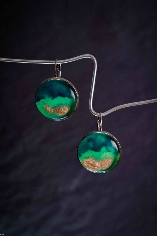 XL03 — Golden Bloom