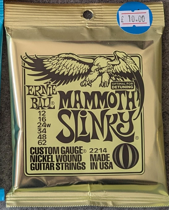 Ernie Ball Mammoth Slinky 12-62 guitar strings 
