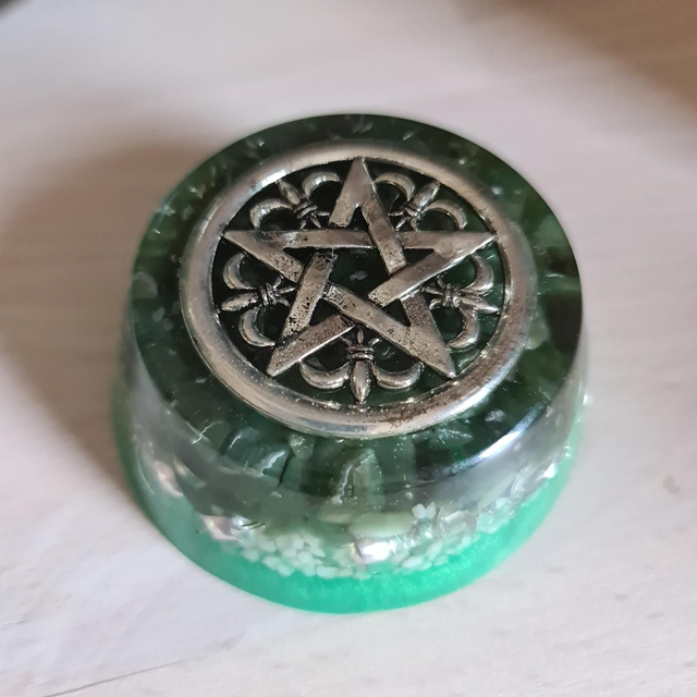 Galet pentacle Aventurine verte