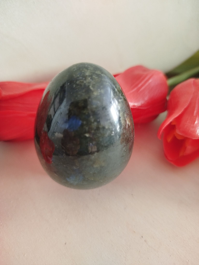 Oeuf en labradorite