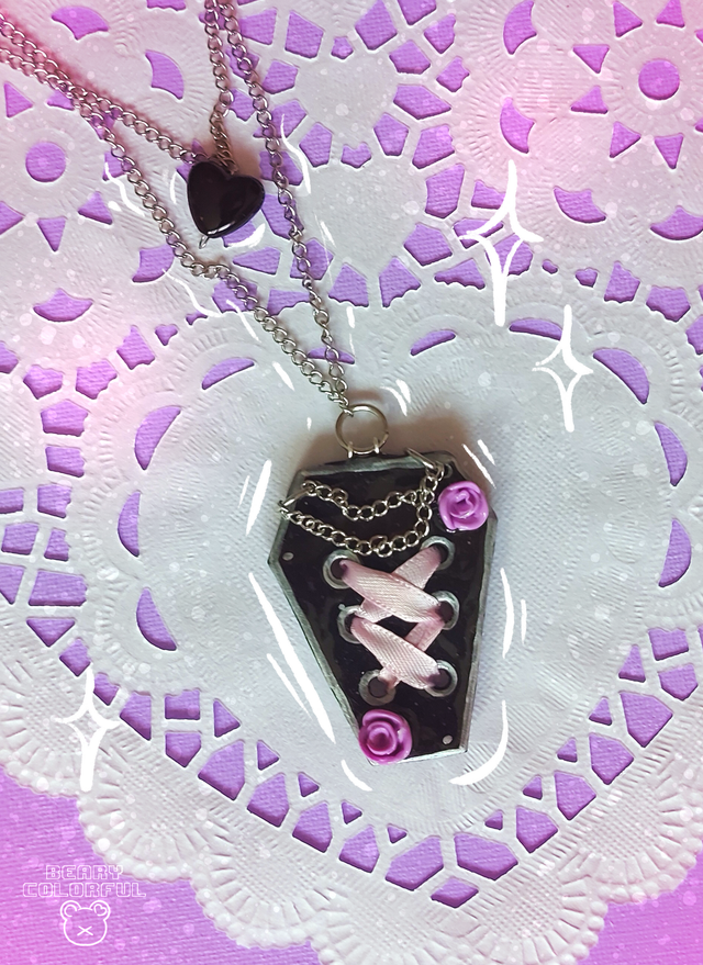 Collier pendentif cercueil corset - VIOLET