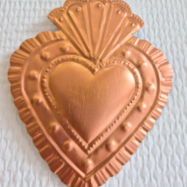 Ex-voto cœur en métal martelé - cuivre