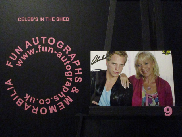 Chris Geere Authentic Autographed 6x4 Gloss Photograph (9)