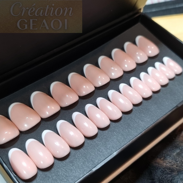 French classique nude little rond S