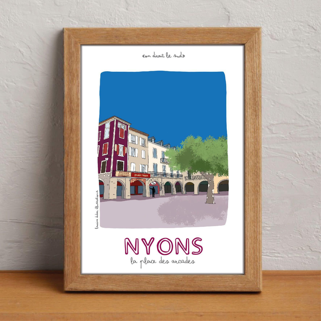 Nyons Place des Arcades 
