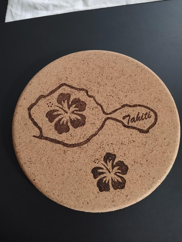 🌺 Dessous de plat en liège – Diamètre 19 cm – Motif Tahiti