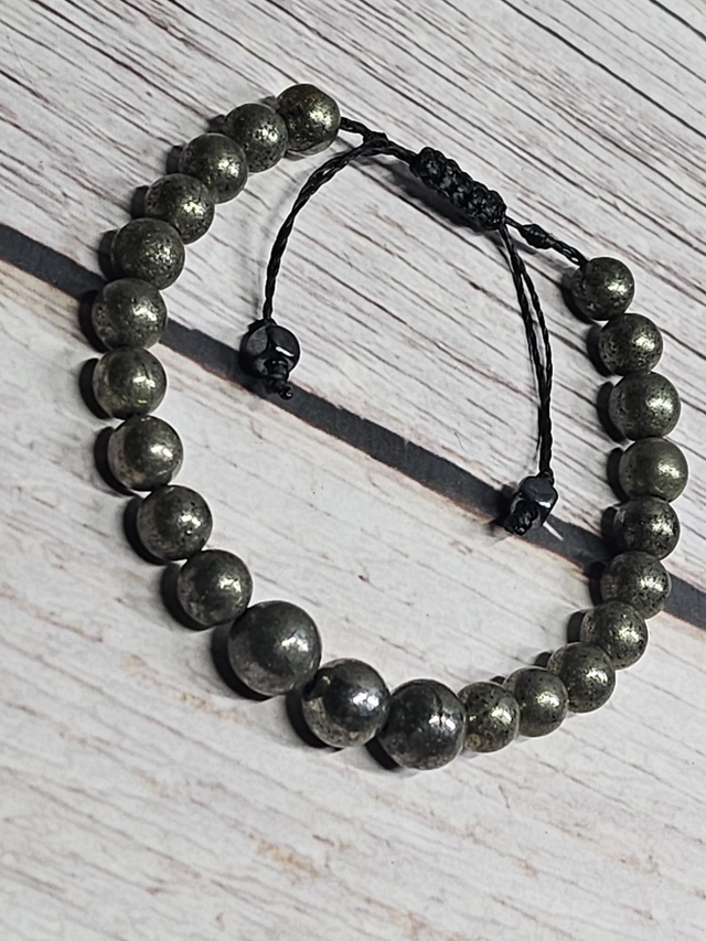 Bracelet Pyrite 6 mm – Macramé Ajustable