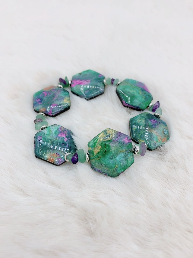 Bracelet" Etincelle" et Pierres d'Améthyste et de Tourmaline