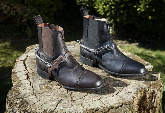 Lanières d'éperons HFI cuir