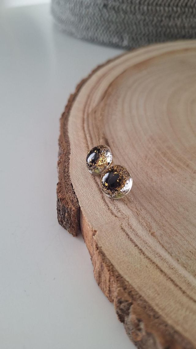 Puces rondes paillettes noires et dorées 